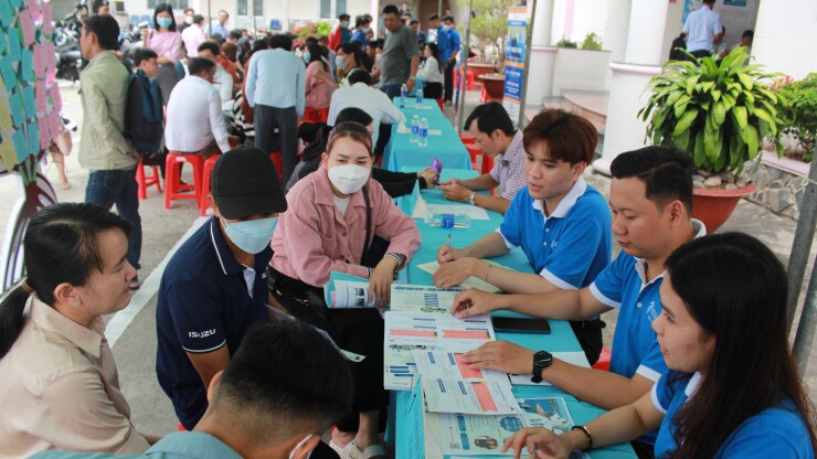 Quý I - 2023, Trung tâm Dịch vụ việc làm tỉnh Cà Mau tư vấn và giải quyết việc làm cho gần 3.300 lao động