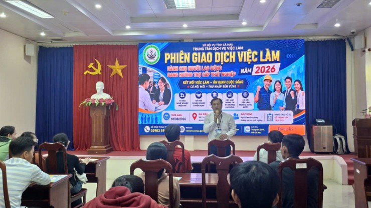 Nhiều cơ hội việc làm cho người lao động đang hưởng trợ cấp thất nghiệp trong Phiên giao dịch việc làm