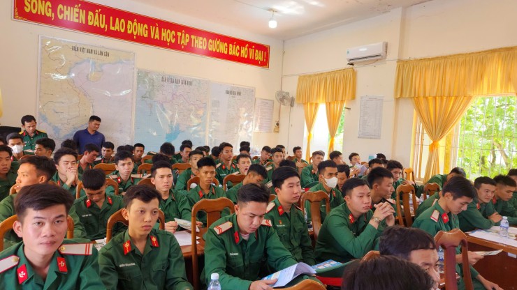 Tư vấn, giới thiệu việc làm cho bộ đội xuất ngũ năm 2025