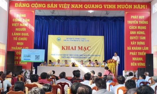 Phiên giao dịch việc làm tại xã Khánh Lâm - Cơ hội nắm bắt xu thế tìm việc của người lao động