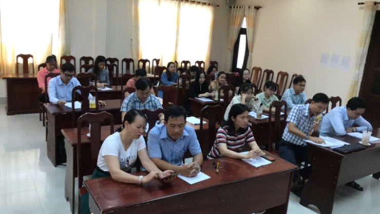 Trung tâm dịch vụ việc làm tỉnh cà mau Tập huấn kỹ năng tư vấn, giao tiếp, chăm sóc khách hàng cho viên chức, người lao động đơn vị