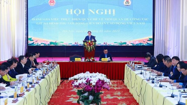 Thủ tướng: Thực hiện ba nhiệm vụ trọng tâm nâng cao đời sống người lao động