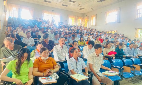 Tổ chức phiên giao dịch việc làm dành cho người lao động tại thành phố Cà Mau