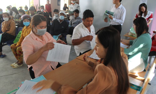 TRUNG TÂM DỊCH VỤ VIỆC LÀM TỈNH CÀ MAU  TỔ CHỨC PHIÊN GIAO DỊCH VIỆC LÀM CHO NGƯỜI LAO ĐỘNG ĐANG HƯỞNG TRỢ CẤP THẤT NGHIỆP