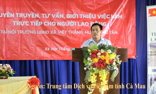 Tuyên truyền, tư vấn việc làm đưa người lao động tại hội trường UBND xã Việt Thắng huyện Phú Tân