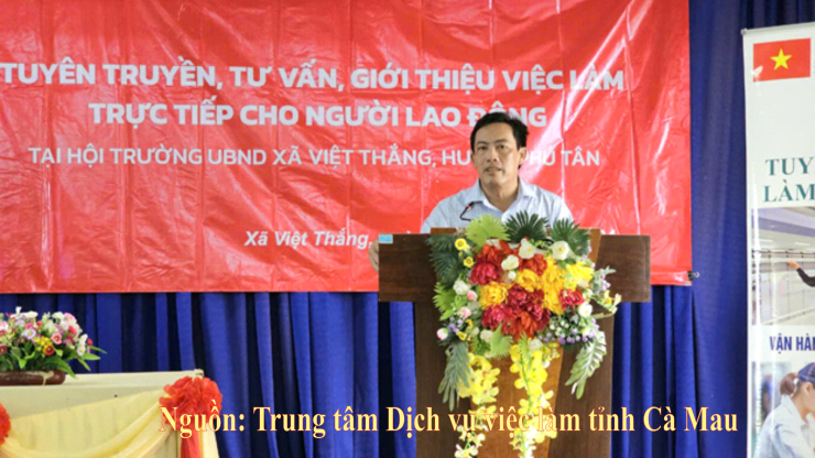 Tuyên truyền, tư vấn việc làm đưa người lao động tại hội trường UBND xã Việt Thắng huyện Phú Tân