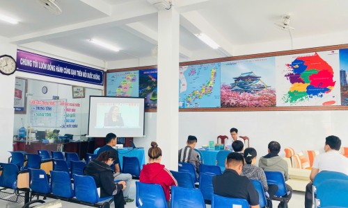 Trung tâm Dịch vụ việc làm tỉnh Cà Mau tổ chức phiên giao dịch việc làm cho người lao động đang hưởng chính sách Bảo hiểm thất nghiệp