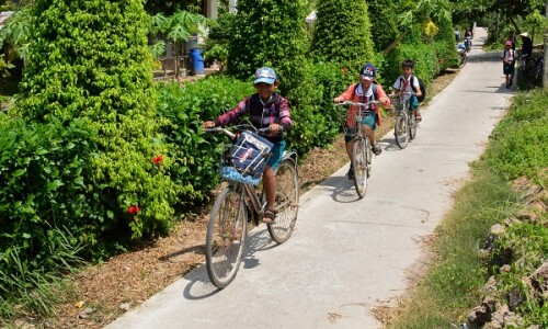 Đẩy mạnh tuyên truyền, giáo dục an toàn giao thông trong trường học