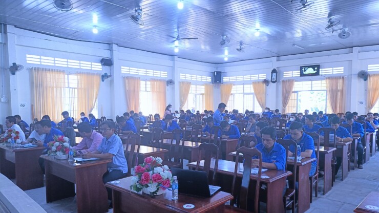 TẬP HUẤN NÂNG CAO NĂNG LỰC CHO ĐỘI NGŨ CỘNG TÁC VIÊN LÀ ĐOÀN VIÊN THANH NIÊN TRONG CÔNG TÁC ĐƯA NGƯỜI LAO ĐỘNG ĐI LÀM VIỆC Ở NƯỚC NGOÀI