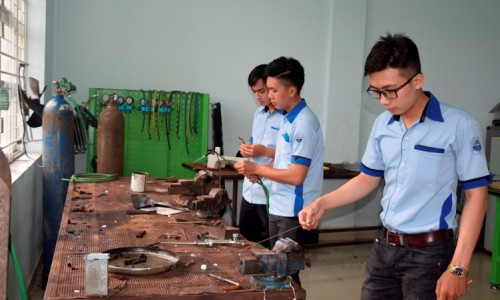 Tiếp tục đổi mới, phát triển và nâng cao chất lượng giáo dục nghề nghiệp đến năm 2030, tầm nhìn đến năm 2045