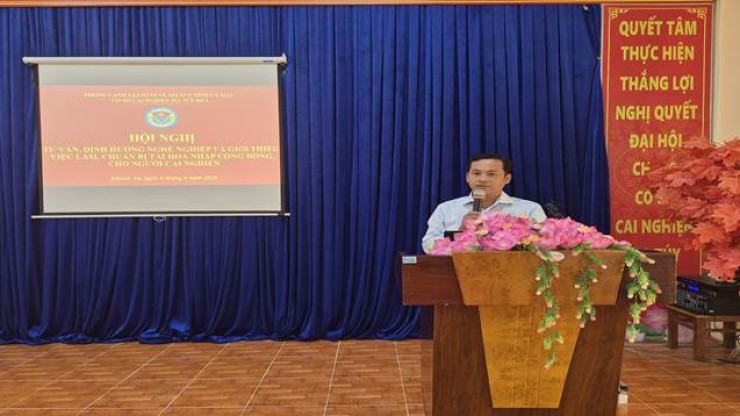 Tư vấn, định hướng nghề nghiệp và giới thiệu việc làm cho người sau cai nghiện
