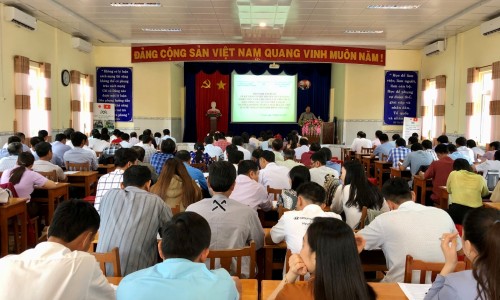 Tập huấn kỹ năng và tư vấn, giới thiệu việc làm trên địa bàn các huyện Cái Nước và huyện Năm Căn