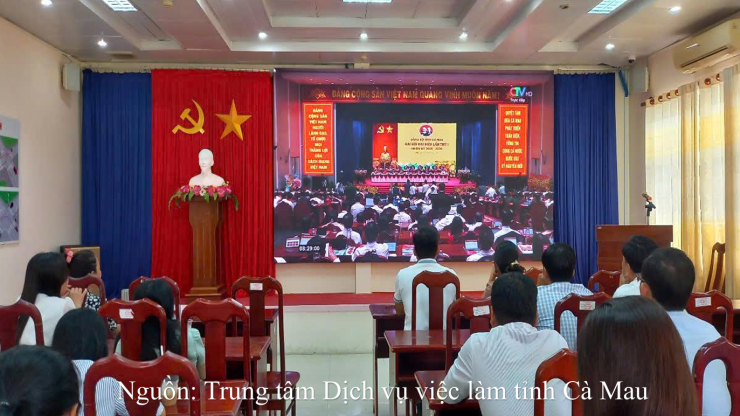 Chi bộ Trung tâm Dịch vụ việc làm tỉnh Cà Mau tham gia theo dõi truyền hình trực tiếp Đại hội Đại biểu Đảng bộ tỉnh Cà Mau lần thứ I, (NK 2025 – 2030)