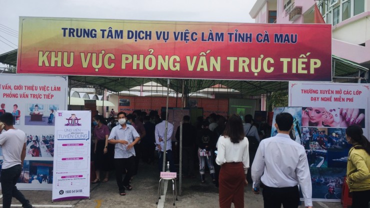 Trung tâm dịch vụ việc làm cà mau  tổ chức phiên giao dịch việc làm  dành cho người lao động thất nghiệp lần thứ 14