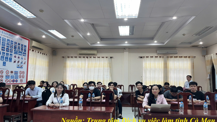 Trung tâm Dịch vụ việc làm tỉnh Cà Mau tham gia phiên giao dịch việc làm trực tuyến khu vực Đồng bằng sông Cửu Long và các tỉnh Đông Nam Bộ